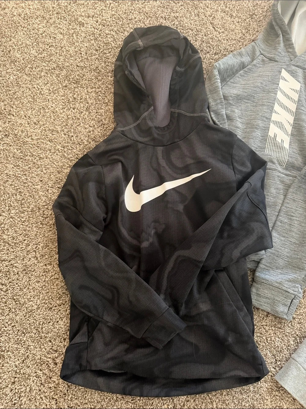 Nike kids black